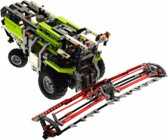 LEGO Technic Combine Harvester