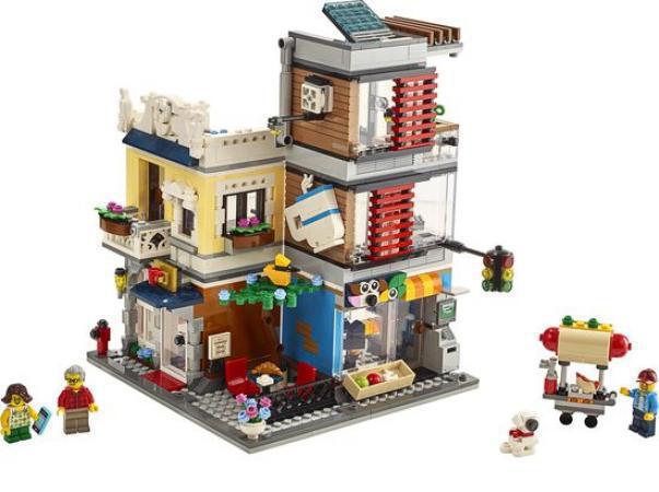 LEGO Creator 3-in-1 Creator Woonhuis, Dierenwinkel en Cafe