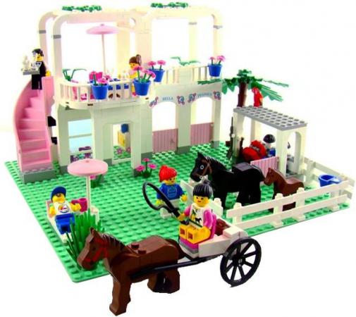 LEGO Town Country Club