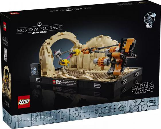 LEGO Star Wars Mos Espa Podrace diorama