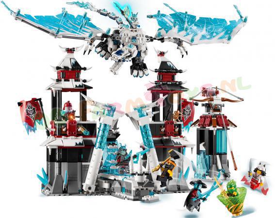 LEGO Ninjago Kasteel van de Verlaten Keizer