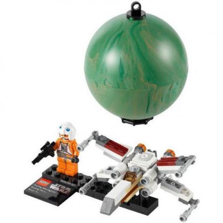 LEGO Star Wars X-wing Starfighter Yavin 4