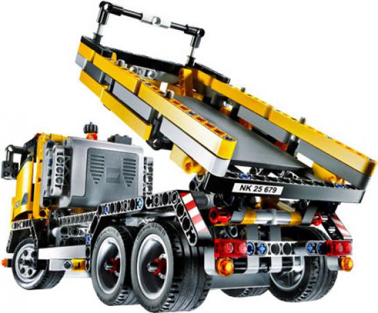 LEGO Technic Truck met Hefbrug