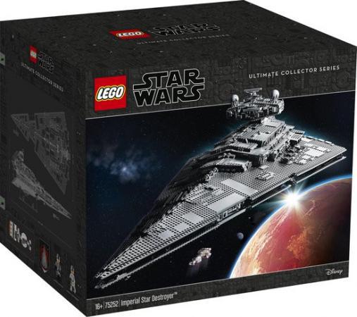LEGO Star Wars UCS Imperial Star Destroyer